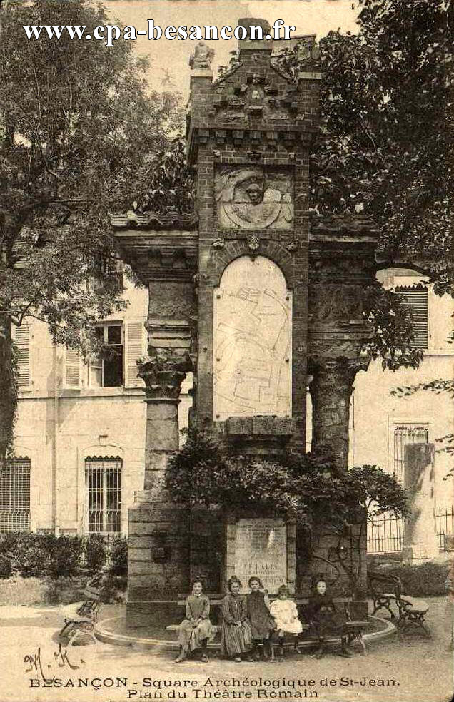 835 - BESANÇON - Square Romain. La Grande-Rue